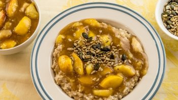 Ka&scaron;e s jablečnou polevou