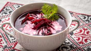 Bor&scaron;č s červenou čočkou