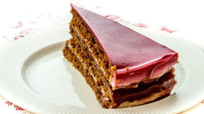 Narozeninov&yacute; dort