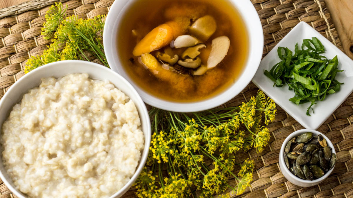 R&yacute;žov&aacute; ka&scaron;e s miso pol&eacute;vkou