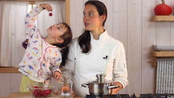 Kva&scaron;en&eacute; ředkvičky