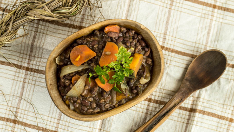 J&iacute;dlo z jednoho hrnce